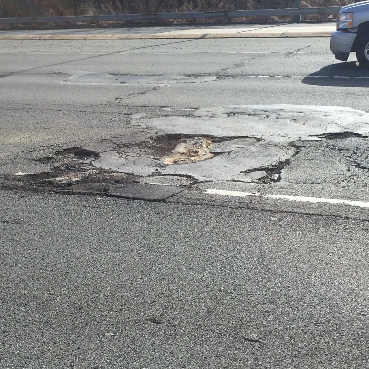 I-95 Crater near Newark (2)